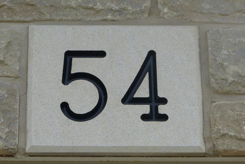 54-Hornak-streetnumber